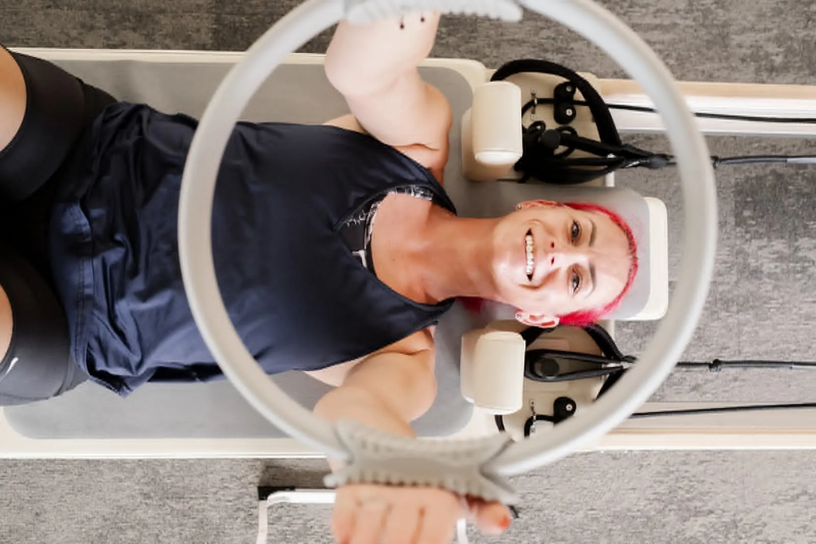 Ćwiczenie z kołem pilates